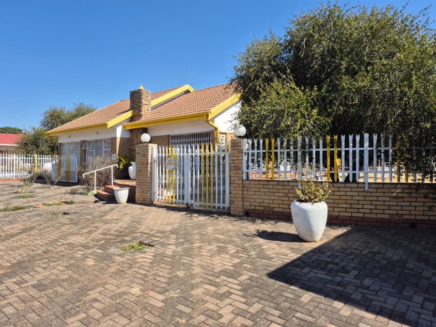 4 Bedroom Property for Sale in Vredefort Free State